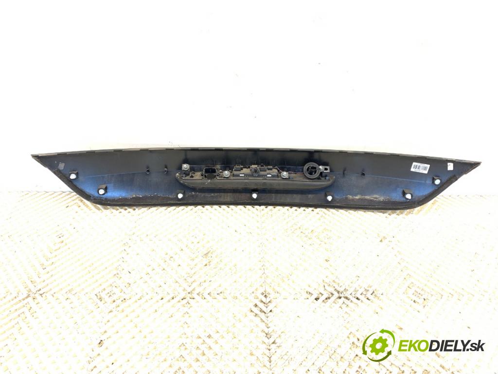 VOLVO V40 liftback 2013 110 kW T3 GTDi 1596 zadní část - čelo dveří zadní část 31386845