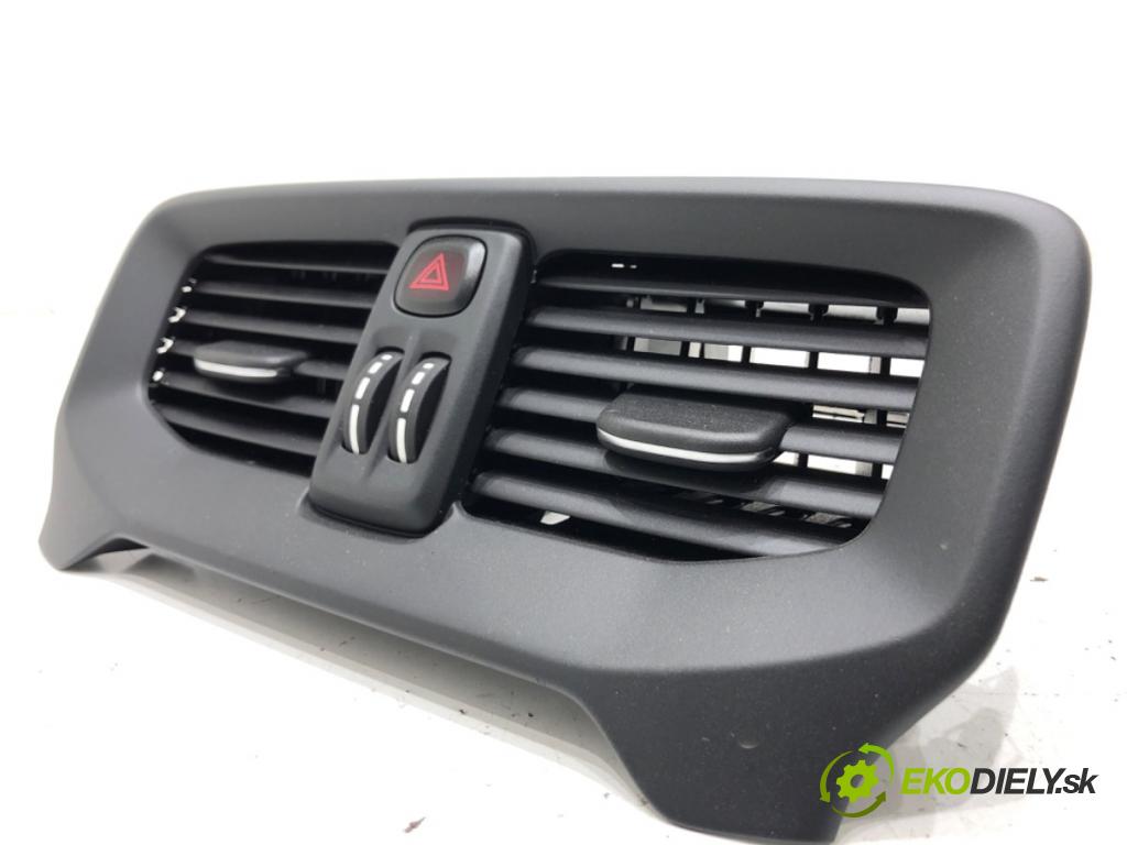 VOLVO V40 liftback 2013 110 kW T3 GTDi 1596 mří topení přední část střední 31307021