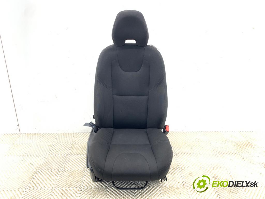 VOLVO V40 liftback 2013 110 kW T3 GTDi 1596 Sedadlo pravy predný 