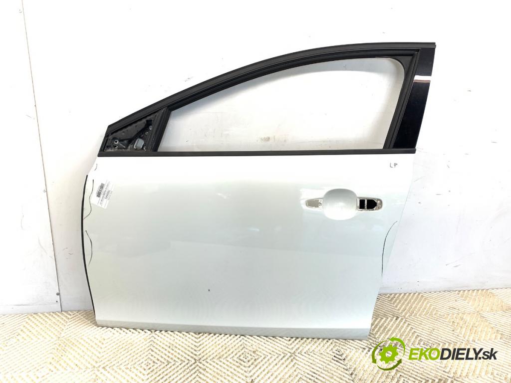 VOLVO V40 liftback 2013 110 kW T3 GTDi 1596 dveře levý přední část 
