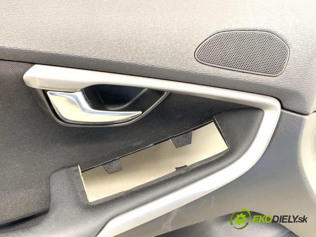 VOLVO V40 liftback 2013 110 kW T3 GTDi 1596 ča dveře levý přední část