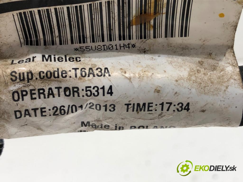 VOLVO V40 liftback 2013 110 kW T3 GTDi 1596 káblovačka dveře přední část levý 31334092