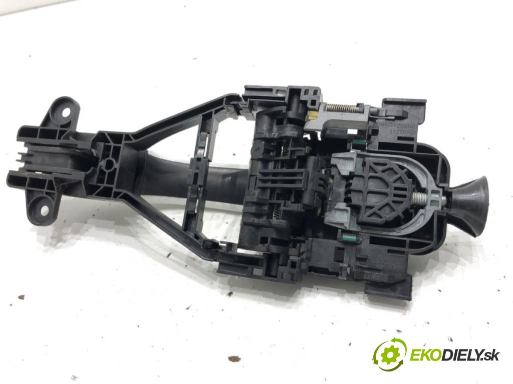VOLVO V40 liftback 2013 110 kW T3 GTDi 1596 klika vnejší pravý přední část