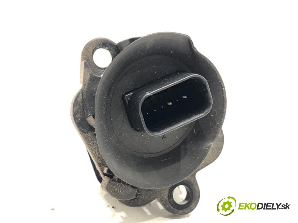 VOLVO V40 liftback 2013 110 kW T3 GTDi 1596 KAMERA ZPĚT: 31381323