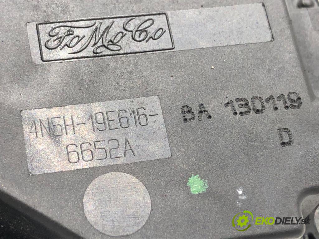 VOLVO V40 liftback 2013 110 kW T3 GTDi 1596 motor topení 4N5H-19E616-BA