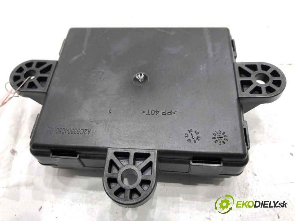 VOLVO V40 liftback 2013 110 kW T3 GTDi 1596 modul dveře přední část levý 31394041