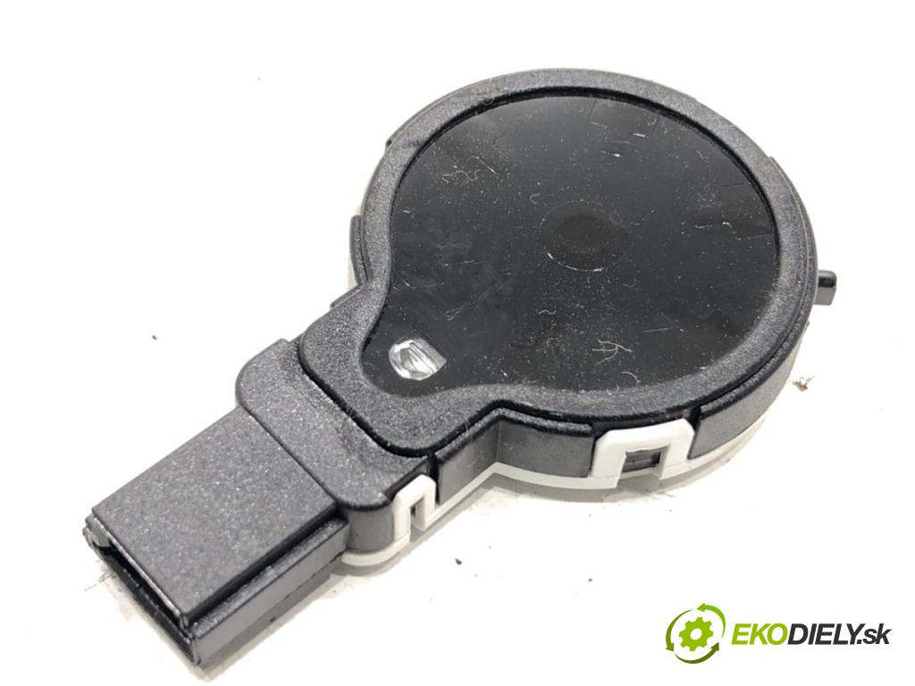 VOLVO V40 liftback 2013 110 kW T3 GTDi 1596 Snímač dažďa 31314540 (Snímač dažďa)