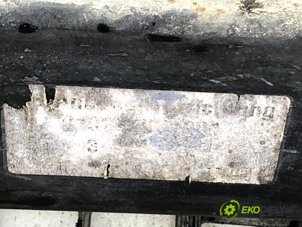 BMW E83 SUV 2005 110 kW 2.0 d 1995 Hák tažné zařízení  (Tažné zařízení)