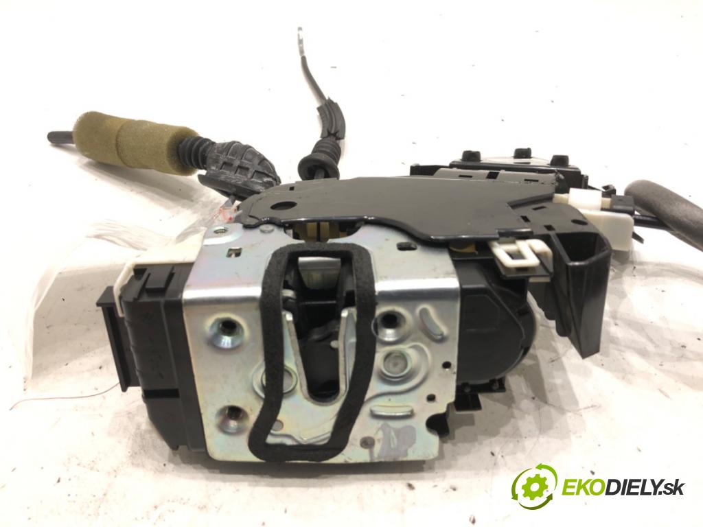 MERCEDES-BENZ X204 SUV 2009 125 kW 220 CDI 4-matic (204.984, 204.997) 2143 zámok dveře levý přední část 