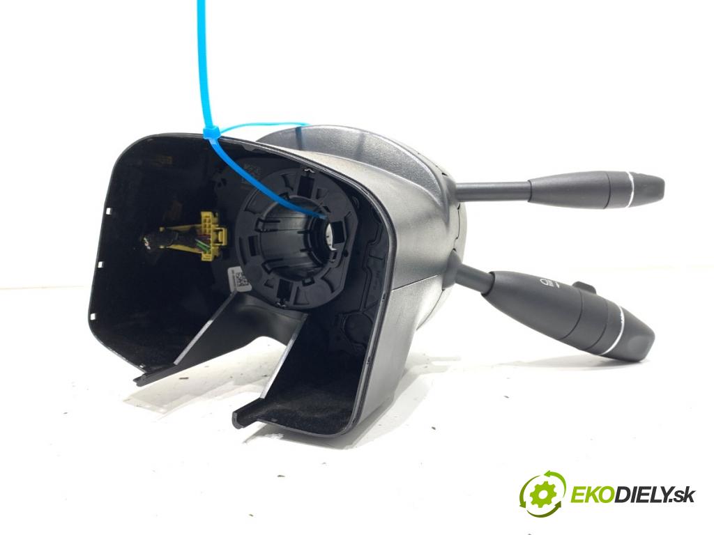 MERCEDES-BENZ X204 SUV 2009 125 kW 220 CDI 4-matic (204.984, 204.997) 2143 Prepínač kombinovaný A2044404601 (Prepínacie páčky pod volantom)