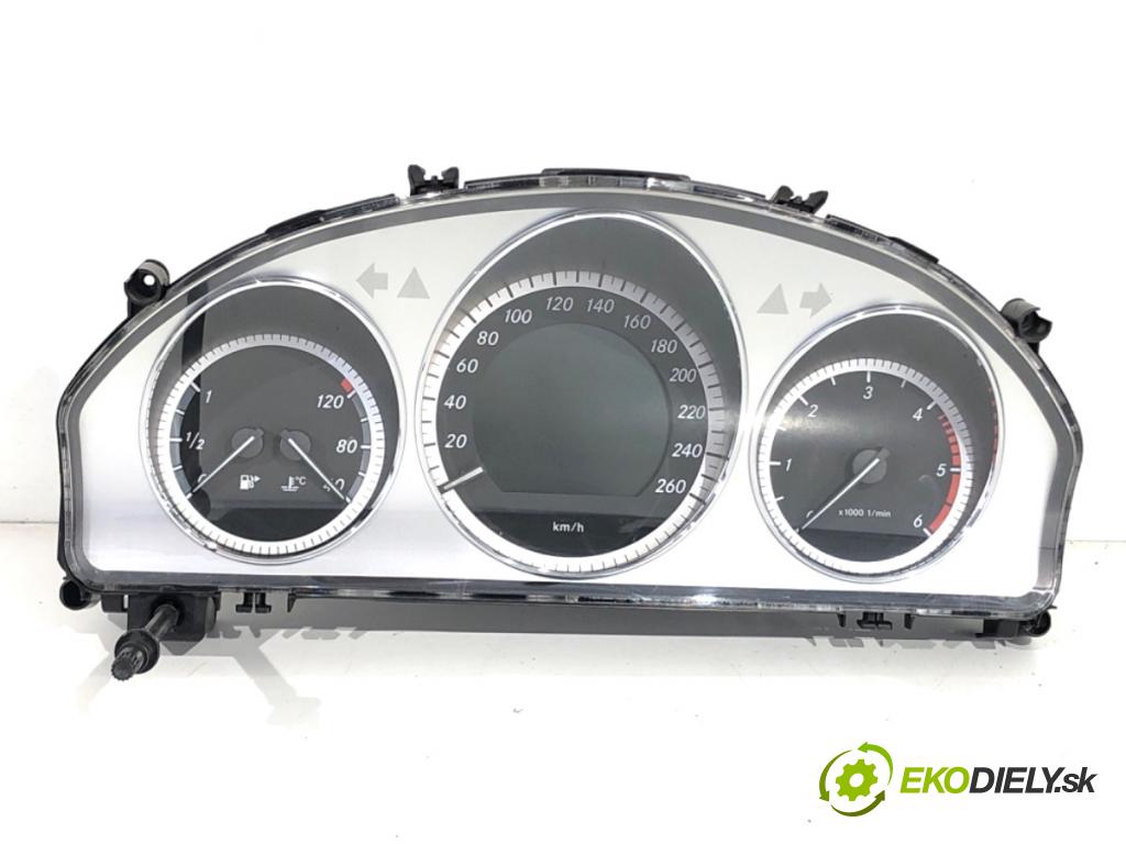 MERCEDES-BENZ X204 SUV 2009 125 kW 220 CDI 4-matic (204.984, 204.997) 2143 Prístrojovka A2049004400 (Prístrojová doska)