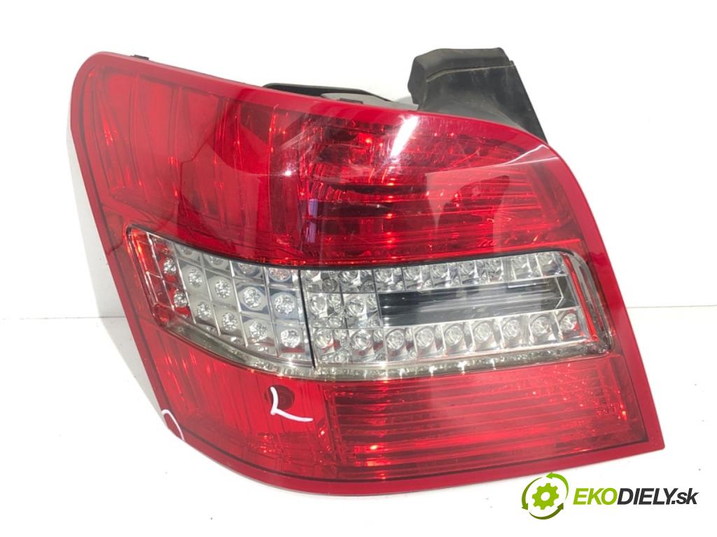 MERCEDES-BENZ X204 SUV 2009 125 kW 220 CDI 4-matic (204.984, 204.997) 2143 světlo levý zadní část A2048202564