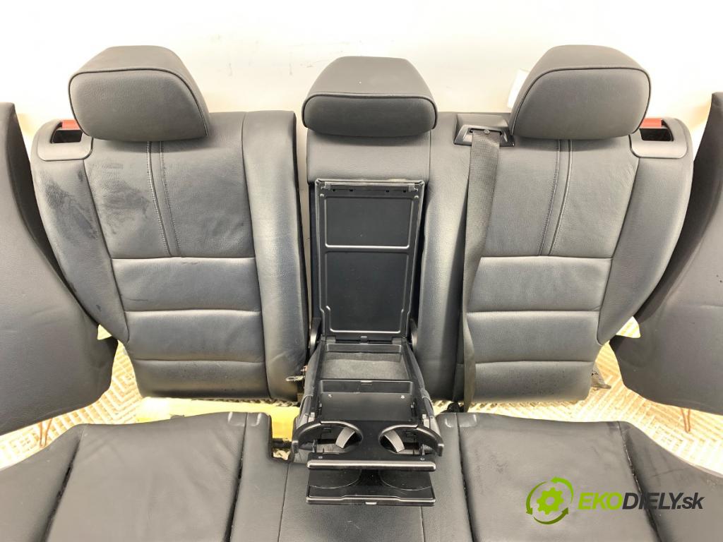MERCEDES-BENZ X204 SUV 2009 125 kW 220 CDI 4-matic (204.984, 204.997) 2143 Sedadlo druhý rad
