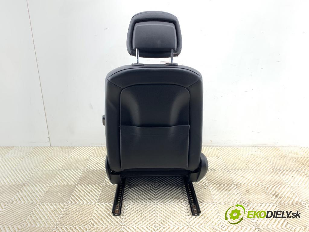 MERCEDES-BENZ X204 SUV 2009 125 kW 220 CDI 4-matic (204.984, 204.997) 2143 Sedadlo pravy predný