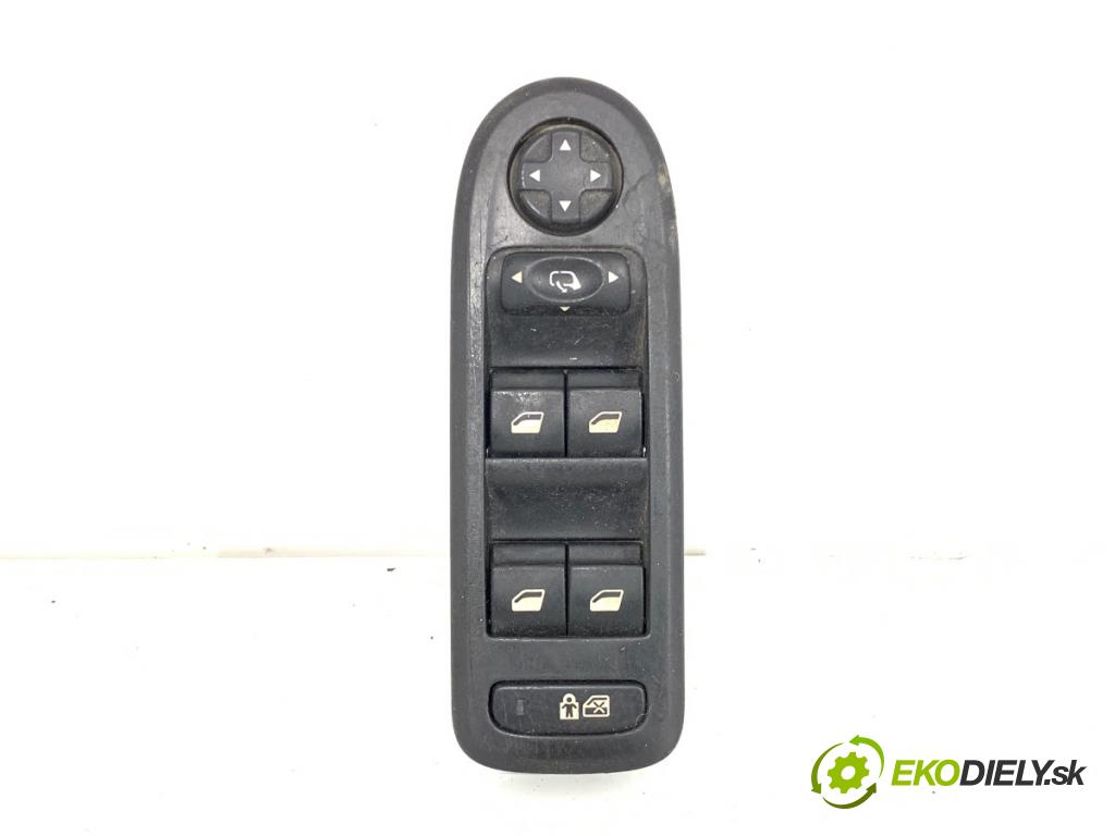 PEUGEOT 508 SW I Kombi 2011 103 kW 2.0 HDi 1997 Prepínač okien 96659465ZD (Prepínacie páčky pod volantom)