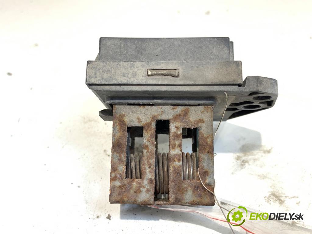 PEUGEOT 508 SW I Kombi 2011 103 kW 2.0 HDi 1997 modul ventilátoru 9662872380