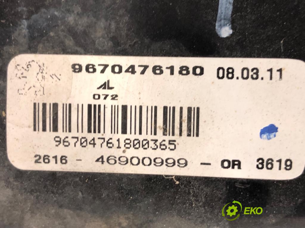 PEUGEOT 508 SW I Kombi 2011 103 kW 2.0 HDi 1997 hmlové svetlo, hmlovka pravý přední část 9670476180