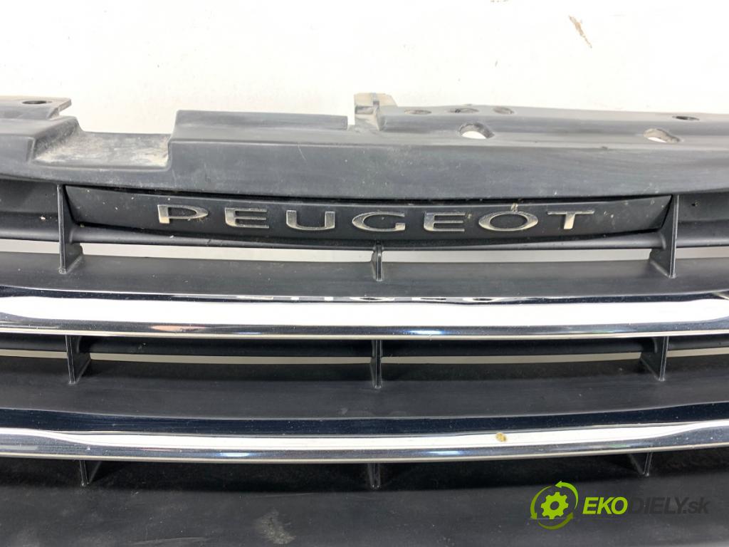 PEUGEOT 508 SW I Kombi 2011 103 kW 2.0 HDi 1997 mřížka maska  (Přední mřížka (maska chladiče))
