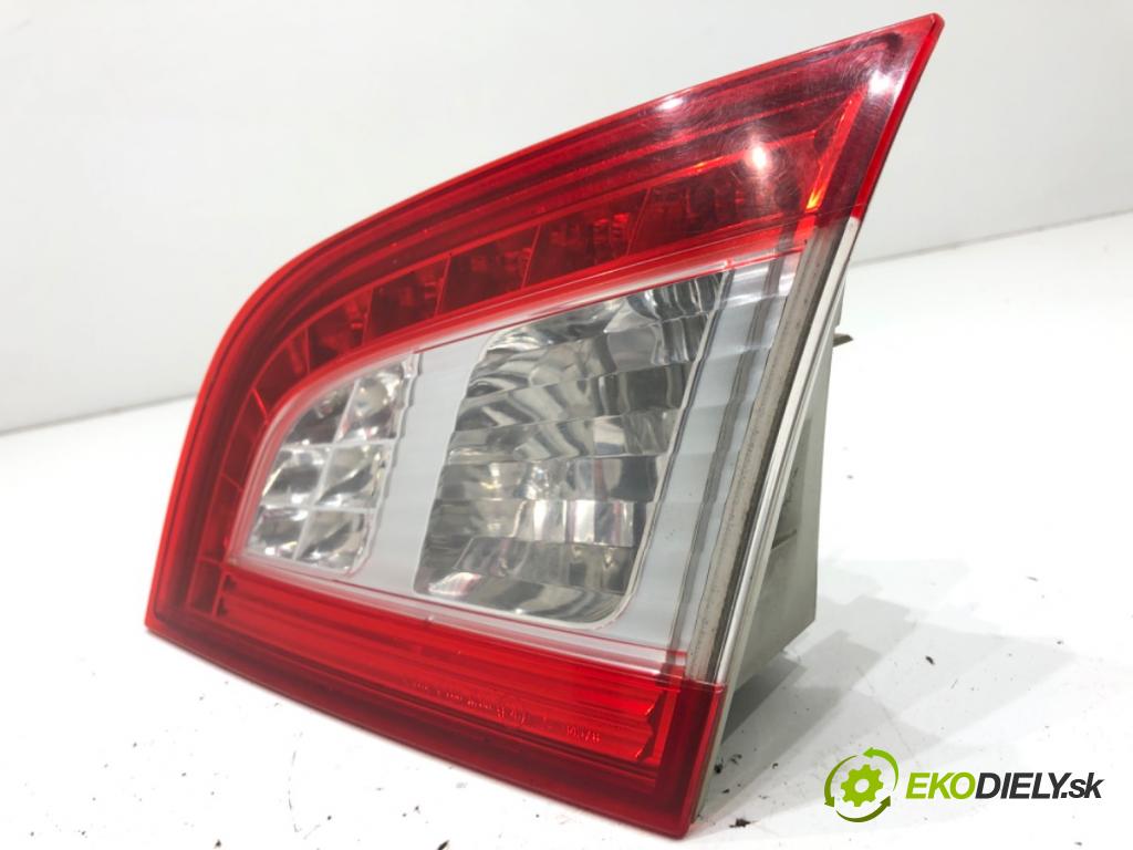PEUGEOT 508 SW I Kombi 2011 103 kW 2.0 HDi 1997 světlo zadní část pravá vnitřní 9686780680 (Klika dveří ostatní)