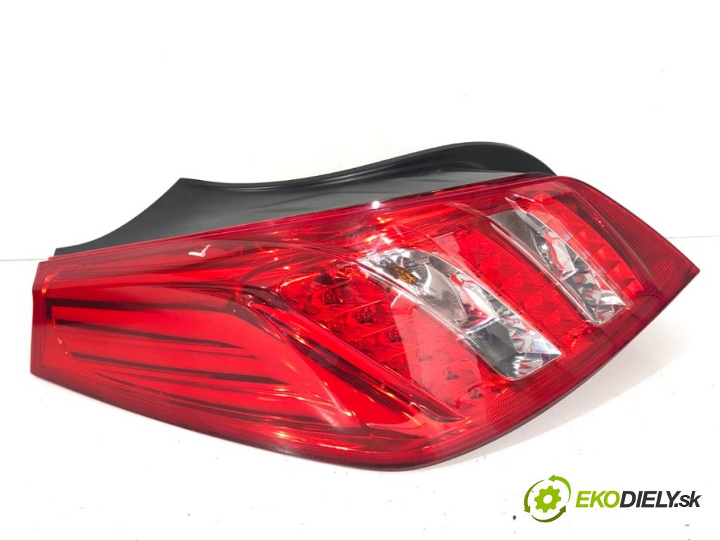 PEUGEOT 508 I sedan 2011 115 kW 1.6 THP 1598 světlo levý zadní část 9686293780