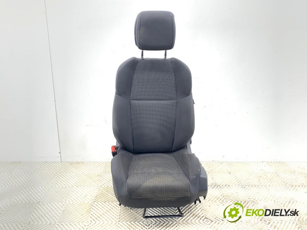 PEUGEOT 508 I sedan 2011 115 kW 1.6 THP 1598 sedadlo levý přední část 