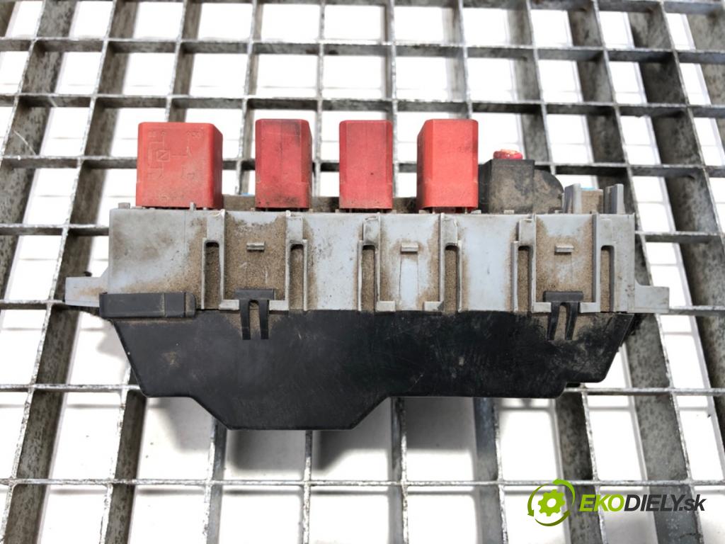 PEUGEOT BOXER I Autobus 2002 62 kW 2.0 HDi 1997 skříňka poistková  (Pojistková skříňka)