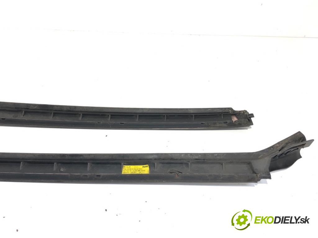 MERCEDES-BENZ X204 SUV 2009 125 kW 220 CDI 4-matic (204.984, 204.997) 2143 lišty okna PŘEDNÍ A2046904362