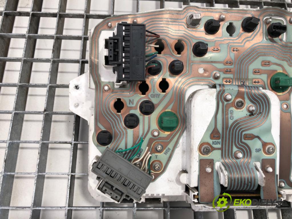 RENAULT MASTER II Autobus 2000 84 kW 2.8 dTI 2799 Prístrojovka RN0002001 (Prístrojová doska)