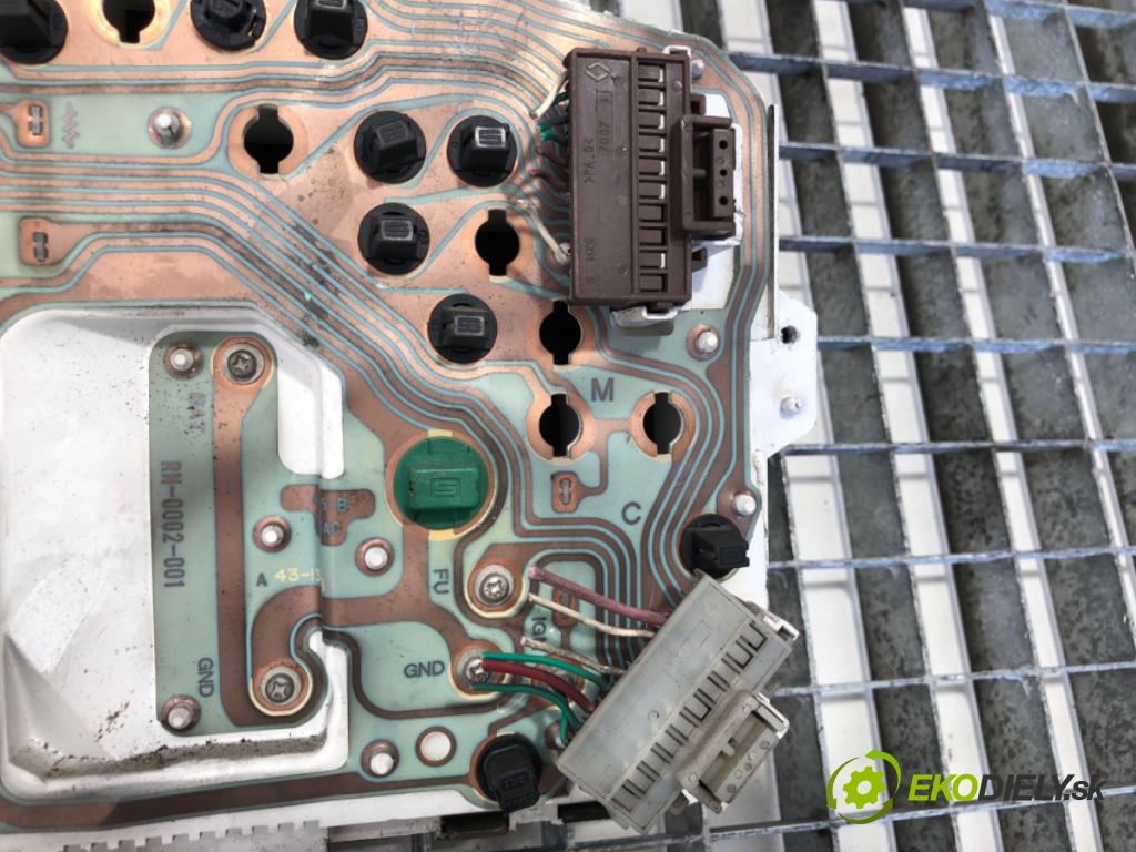 RENAULT MASTER II Autobus 2000 84 kW 2.8 dTI 2799 Prístrojovka RN0002001 (Prístrojová doska)