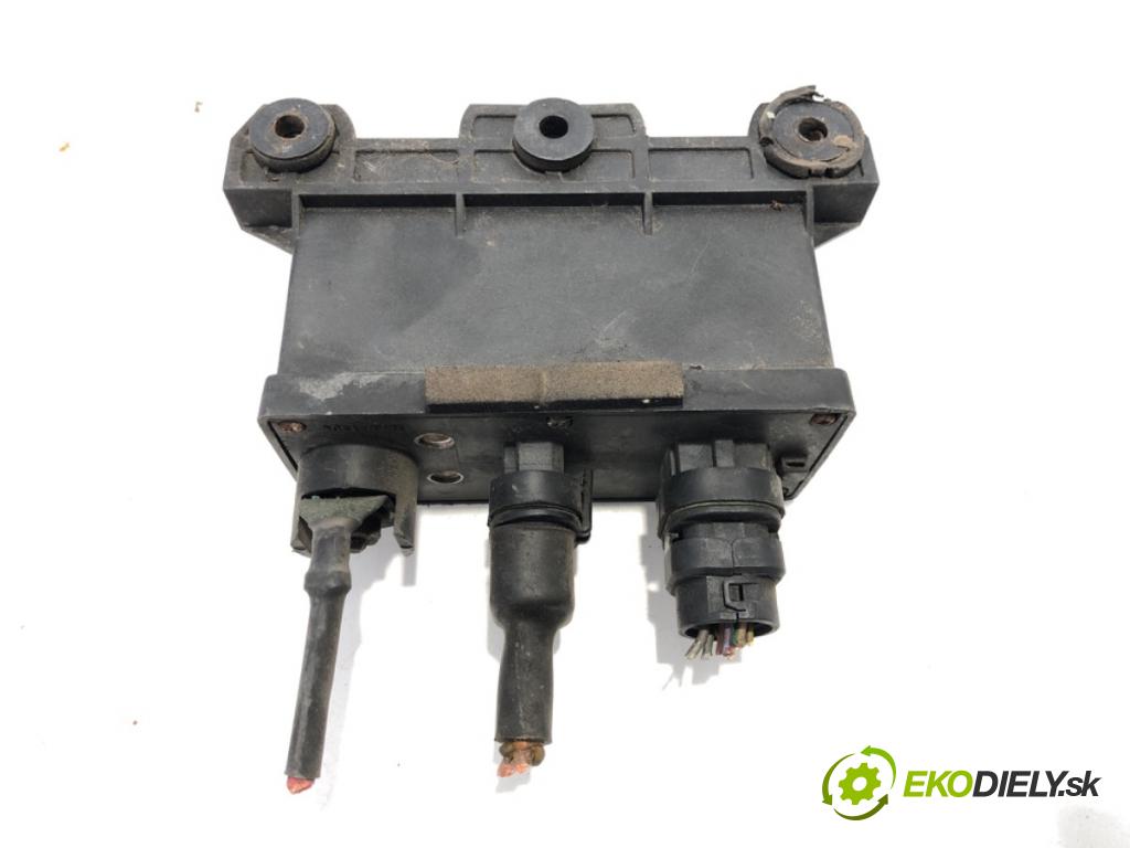 RENAULT MASTER II Autobus 2000 84 kW 2.8 dTI 2799 relé sviečok žhavenia  (Relé)