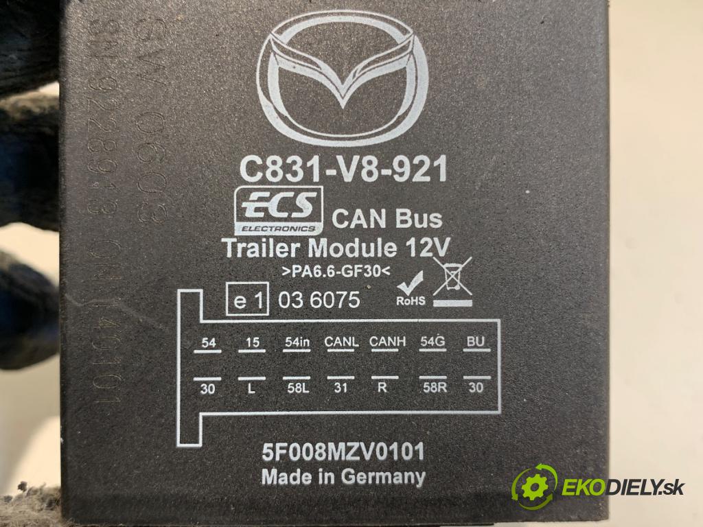 MAZDA CX-5 SUV 2012 118 kW 2.0 AWD (KEEAW) 1998 Modul ťažného oka C831-V8-921 (Riadiaca jednotka ostatné)