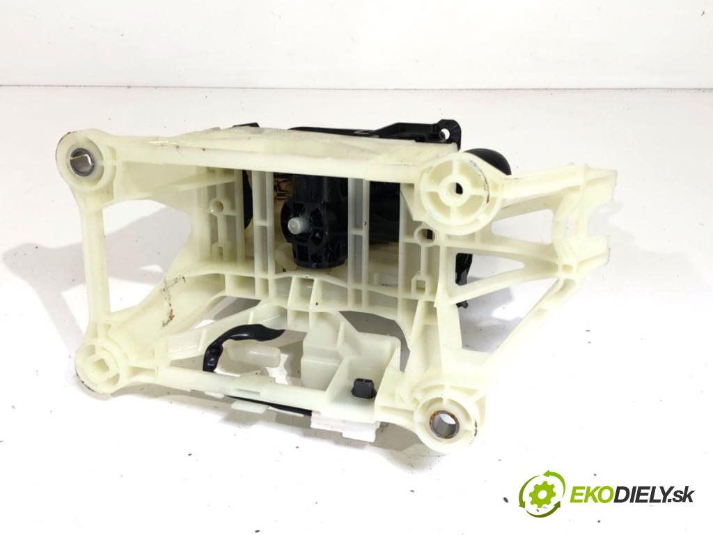 MAZDA CX-5 SUV 2012 118 kW 2.0 AWD (KEEAW) 1998 Kulisa KD31-46100 (Rýchlostná páka (kulisa))