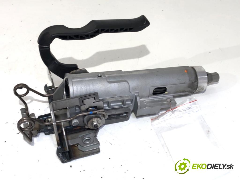 MAZDA CX-5 SUV 2012 118 kW 2.0 AWD (KEEAW) 1998 hřídel tyč volantu  (Tyč řízení (volantu))