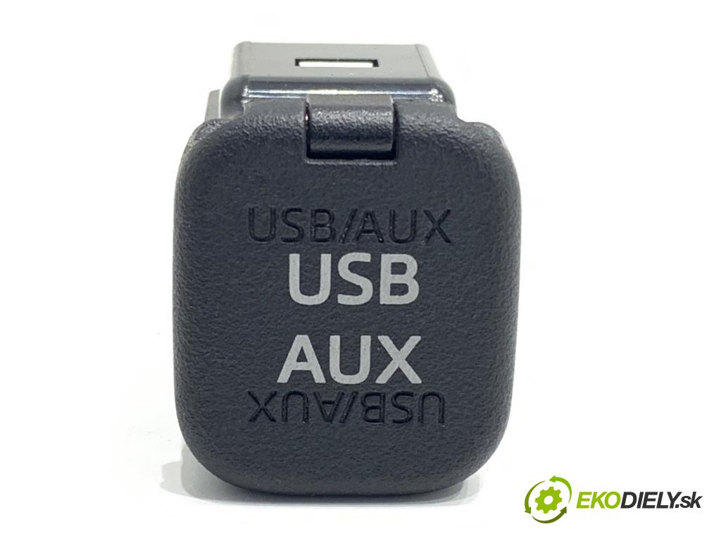 MAZDA CX-5 SUV 2012 118 kW 2.0 AWD (KEEAW) 1998 HNÍZDO: USB KD45669U0