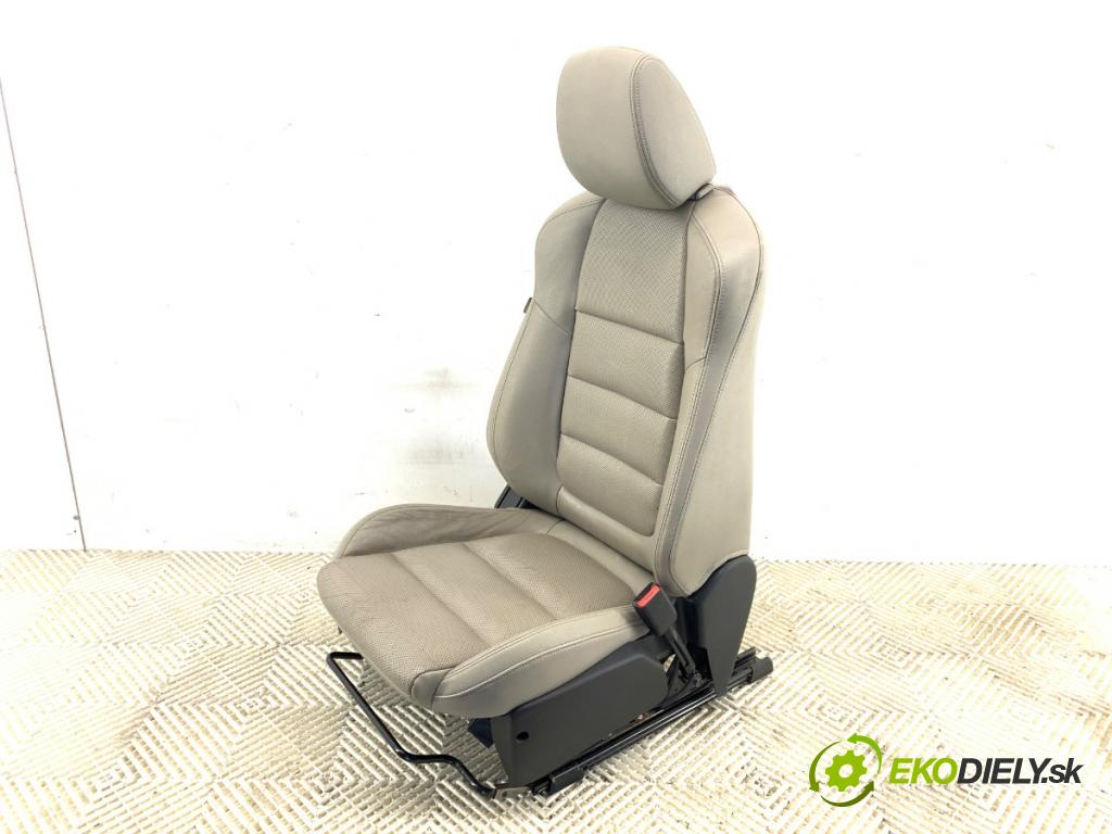MAZDA CX-5 SUV 2012 118 kW 2.0 AWD (KEEAW) 1998 sedadlo pravý přední část