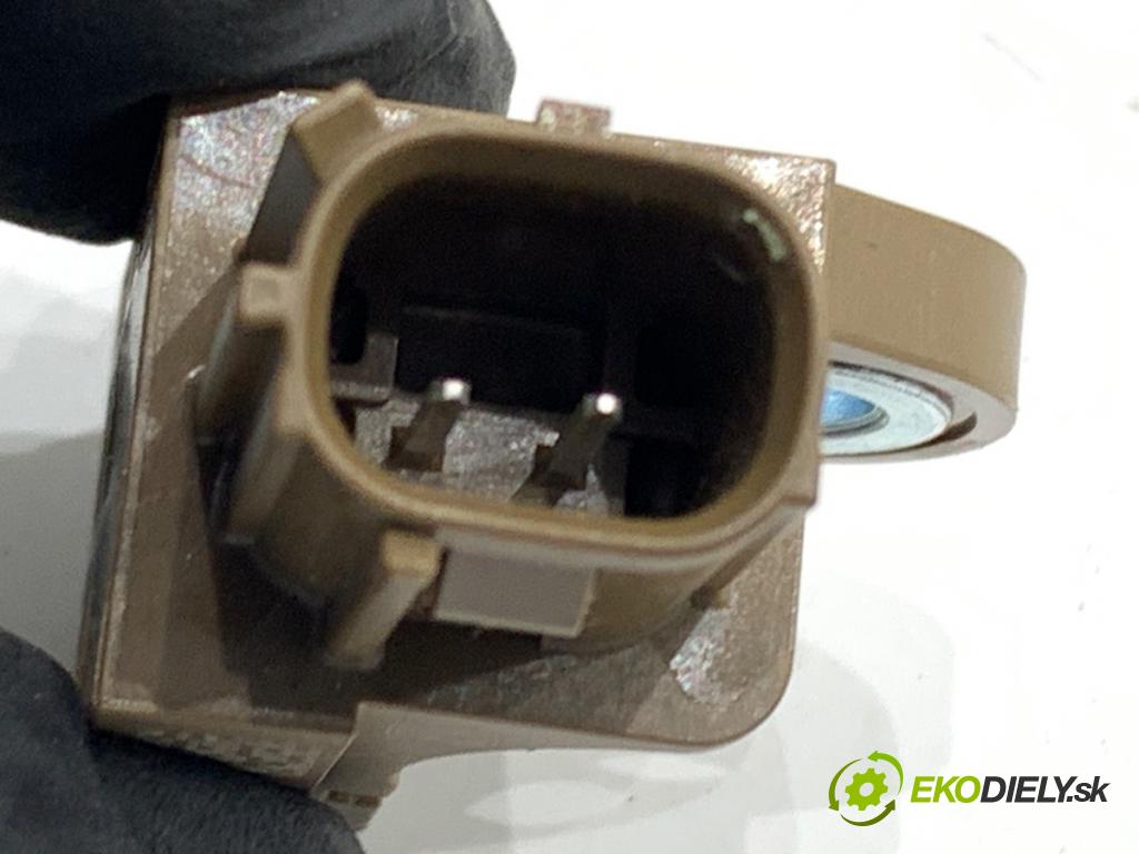 MAZDA CX-5 SUV 2012 118 kW 2.0 AWD (KEEAW) 1998 Snímač nárazu KD45-57KC0 (Snímač nárazu)