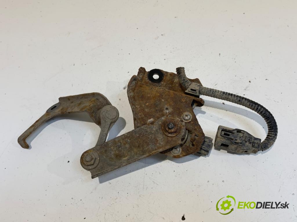 MAZDA CX-5 SUV 2012 118 kW 2.0 AWD (KEEAW) 1998 Snímač XENON  (Snímač)