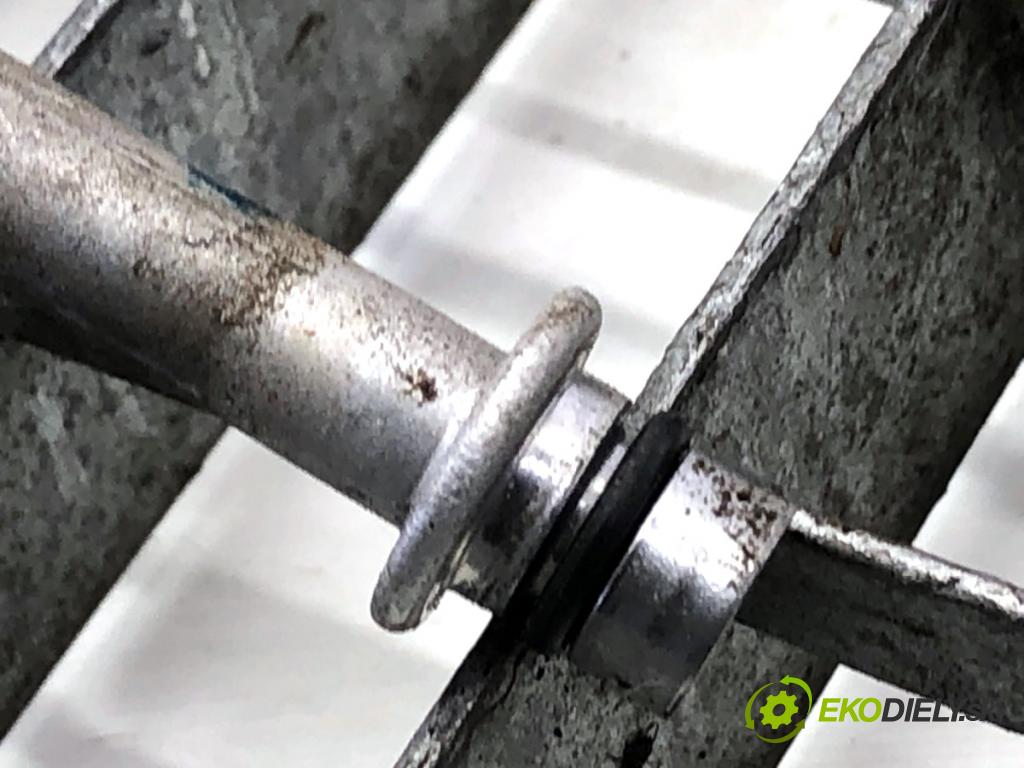 MAZDA CX-5 SUV 2012 118 kW 2.0 AWD (KEEAW) 1998 rúrka klimatizácie  (Rúrka klimatizácie)