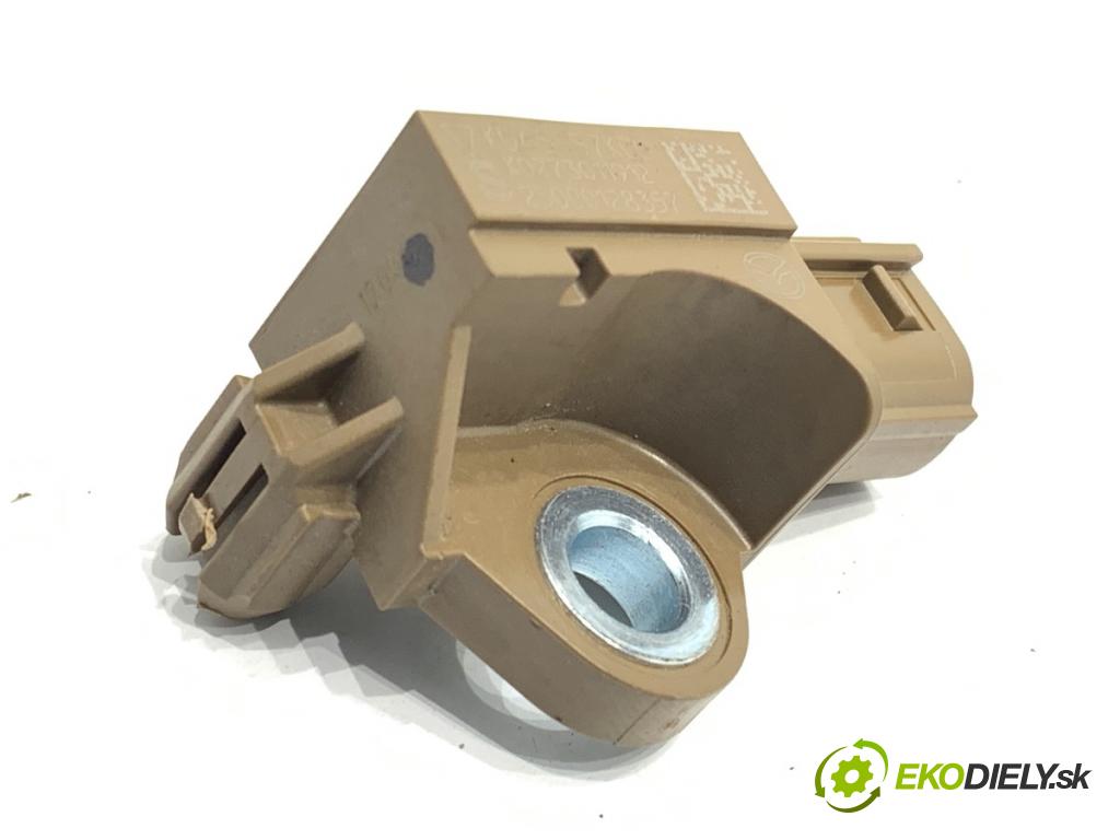 MAZDA CX-5 SUV 2012 118 kW 2.0 AWD (KEEAW) 1998 Snímač nárazu KD45-57KC0 (Snímač nárazu)