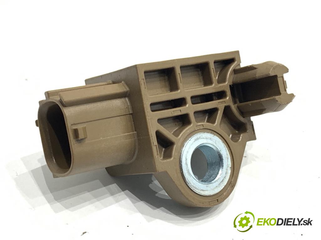 MAZDA CX-5 SUV 2012 118 kW 2.0 AWD (KEEAW) 1998 Snímač nárazu KD45-57KC0 (Snímač nárazu)