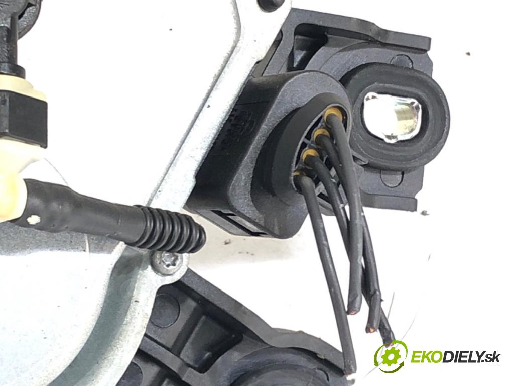 VW PASSAT B6 Kombi 2006 103 kW 2.0 TDI 1968 motor stěračů zadní část 3C9955711A
