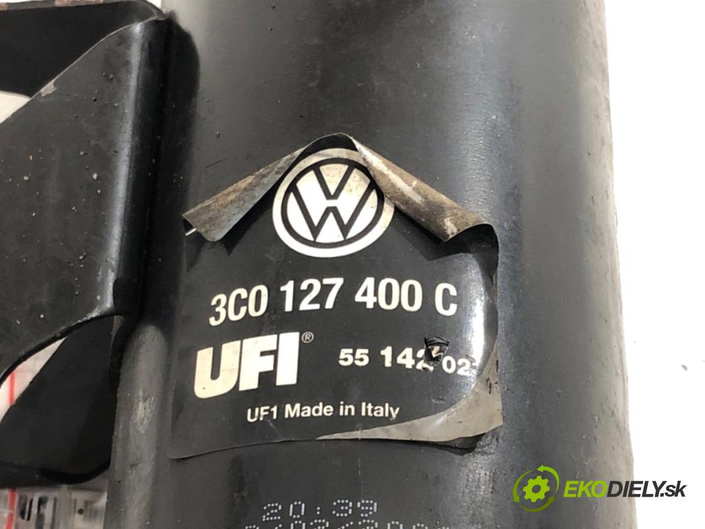 VW PASSAT B6 Kombi 2006 103 kW 2.0 TDI 1968 obal filtra paliva 3C0127400C (Kryt palivového filtru)