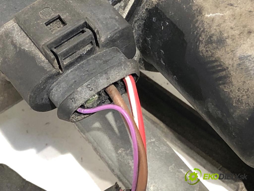 VW PASSAT B6 Kombi 2006 103 kW 2.0 TDI 1968 Mechanizmus stieračov predný 3C1955023B (Motorček stieračov predný)