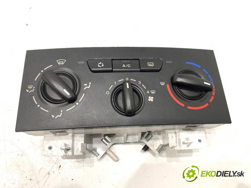 CITROEN BERLINGO II nadwozie wielkoprzestrzenne (MPV) 2011 66 kW 1.6 HDi 90 1560 Panel ovládania kúrenia 9676532480 (Prepínacie páčky pod volantom)