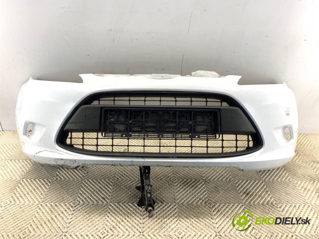 FORD FIESTA MK7 liftback 2012 51 kW 1.4 TDCi 1399 nárazník přední část  (Klika dveří ostatní)