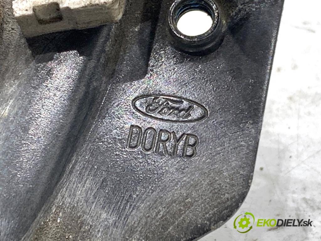 FORD FIESTA MK7 liftback 2012 51 kW 1.4 TDCi 1399 zámok kapoty přední část