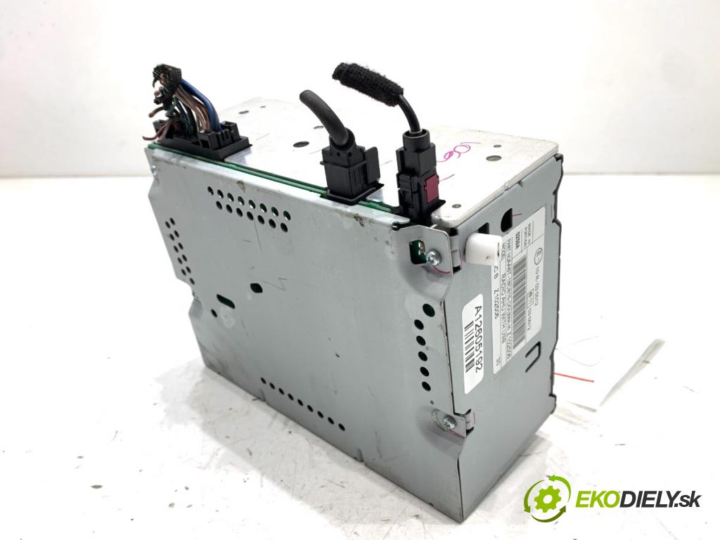 FORD FIESTA MK7 liftback 2012 51 kW 1.4 TDCi 1399 RADIO AA6T-18C815-DG (Audio zariadenie)