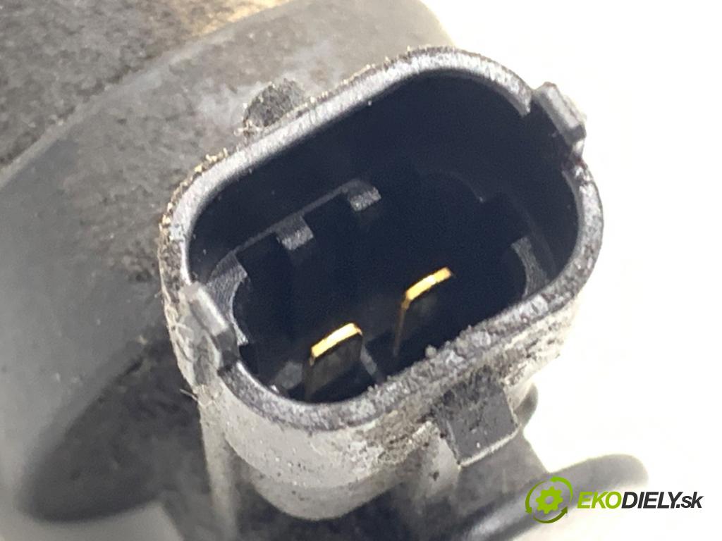 FORD FIESTA MK7 liftback 2012 51 kW 1.4 TDCi 1399 Regulátor tlaku paliva 0928400788 (Palivový systém ostatné)