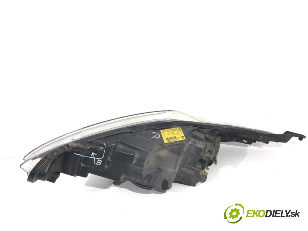 FORD FIESTA MK7 liftback 2012 51 kW 1.4 TDCi 1399 Svetlomet pravy predný 8A61-13W029-AH
