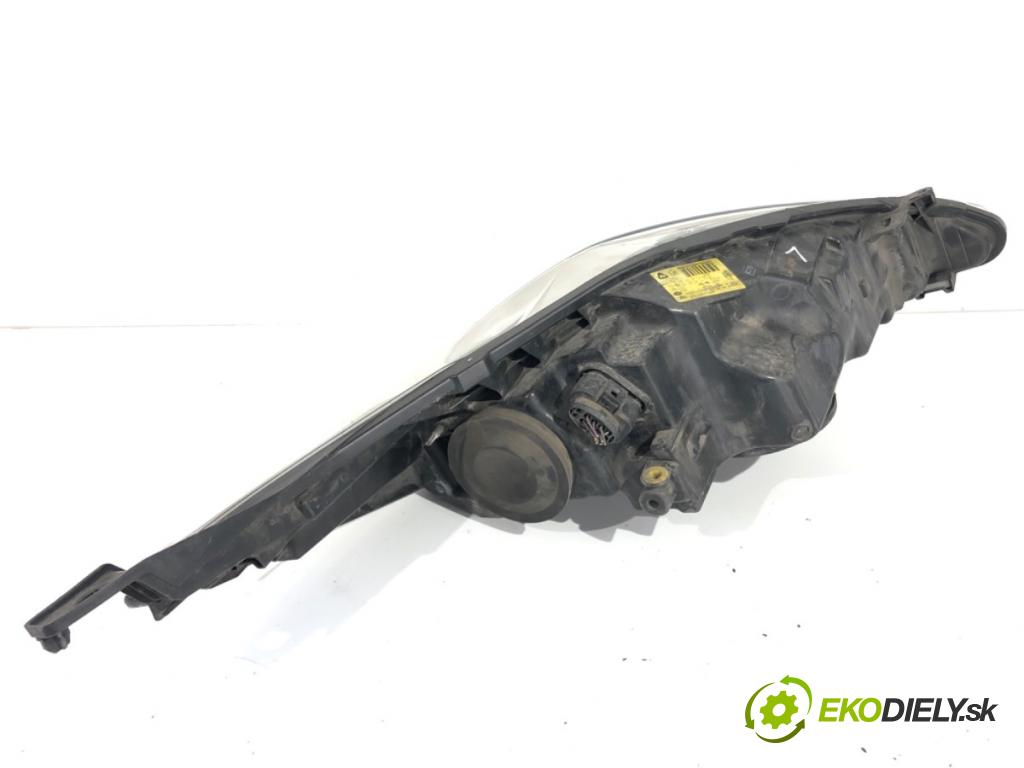 FORD FIESTA MK7 liftback 2012 51 kW 1.4 TDCi 1399 Svetlomet ľavy predný 8A61-13W030-AJ